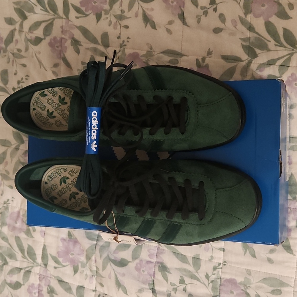 Brand new in box adidas originals tobacco gruen
